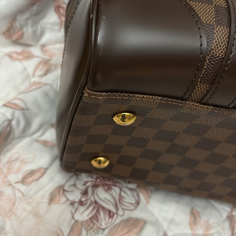 Louis Vuitton Damier Ebene Berkeley Handbag - Picture 5 of 15